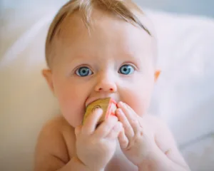 ¿Qué puede comer mi bebé de nueve meses?